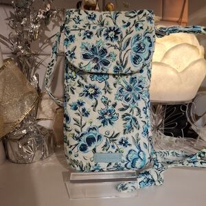 Vera Bradley Cloud Vine Carson Crossbody Phone Bag - Blue and Cream 7x4